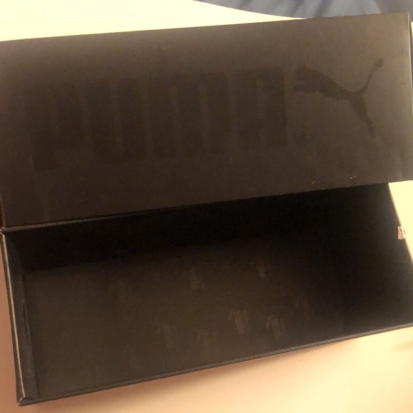 Pink puma fenty slides - Picture 6 of 7